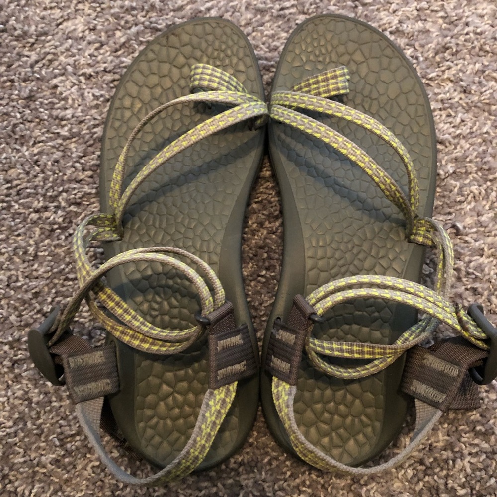 Size 9 Womens EUC Chacos